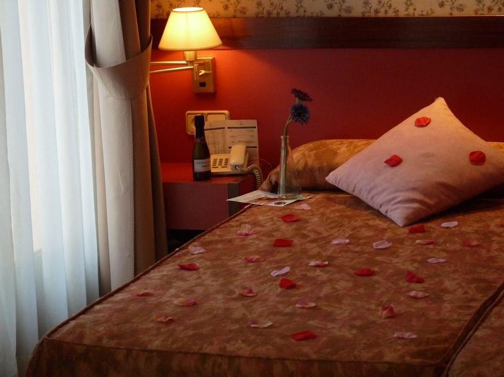Hotel Jardin De Aranjuez Eksteriør billede